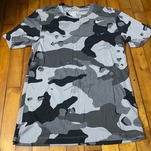Nike Camo T